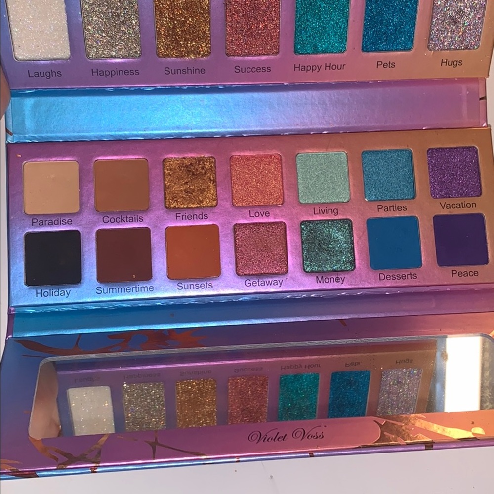Eyeshadow - Picture 4 of 4